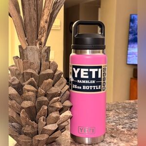 Yeti Wildflower Fuchsia Pink Insulated Bottle